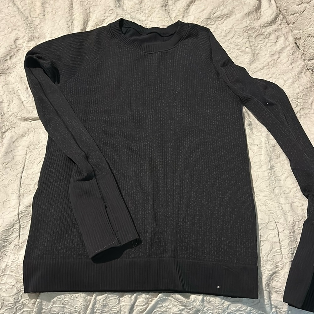 Excellent used condition Rest Less black lululemon shirt